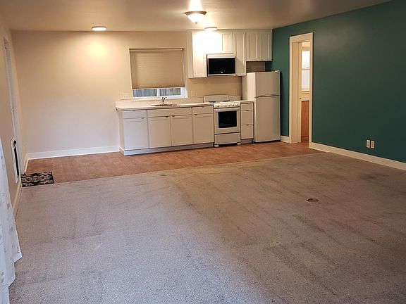 3rd image of 1725 Chapala St #C