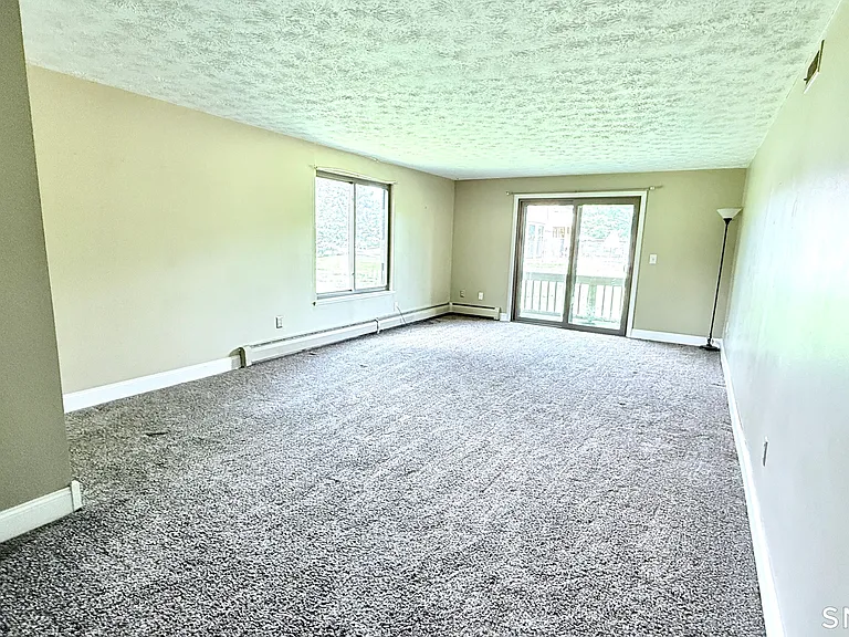 21 Amato Dr #I — Photo 3