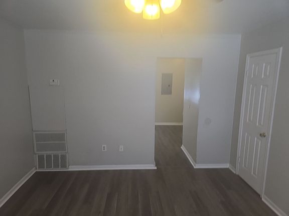 4th image of 3618B Medical Dr