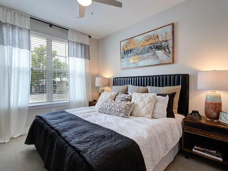 Overture Albuquerque 55+ Active Adult Apartment Homes — Photo 33