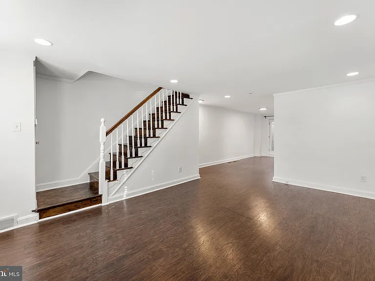 1451 W End Dr — Photo 6