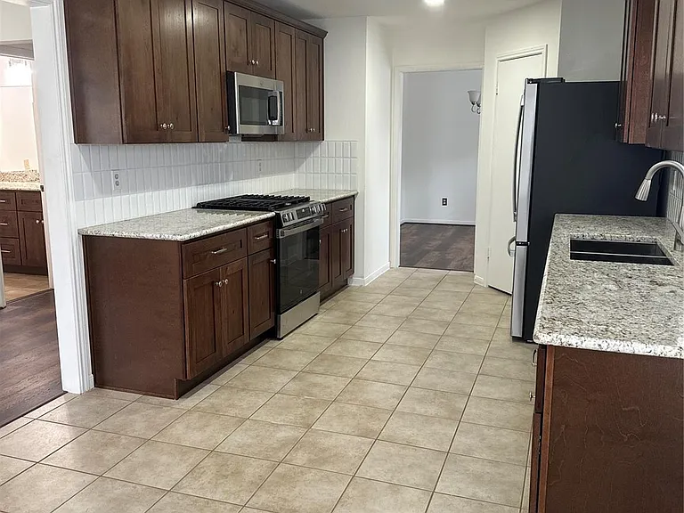 16506 Canario Dr — Photo 7