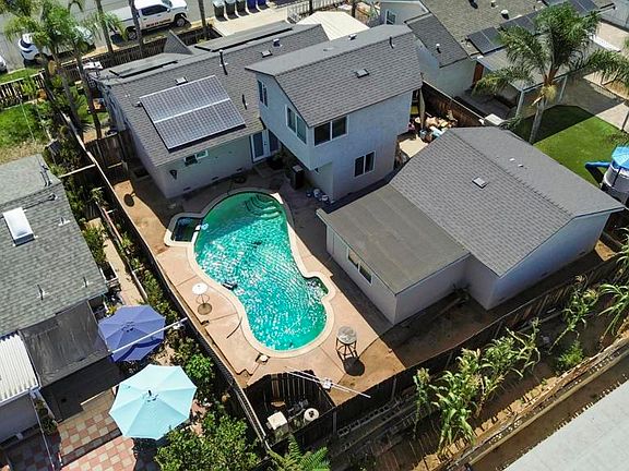 5th image of 826 Ellen Ln