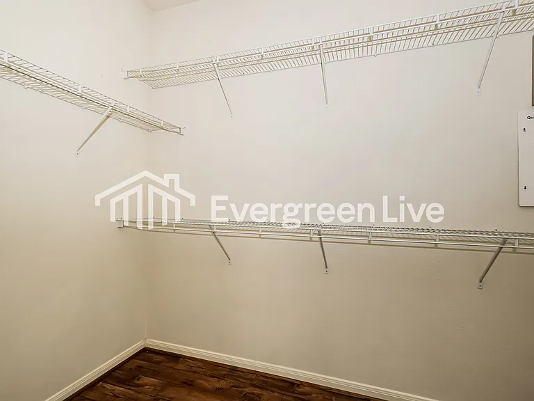 17311 Scotts Bluff Ct — Photo 11