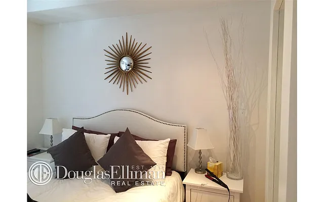 Rented by Douglas Elliman | media 26