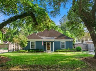 1543 Sue Barnett Dr, Houston, TX 77018