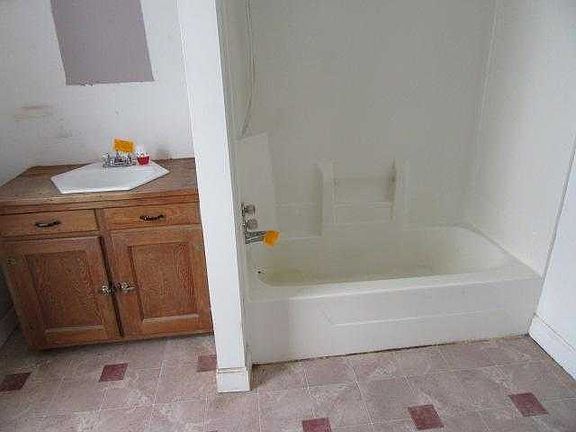upper bath