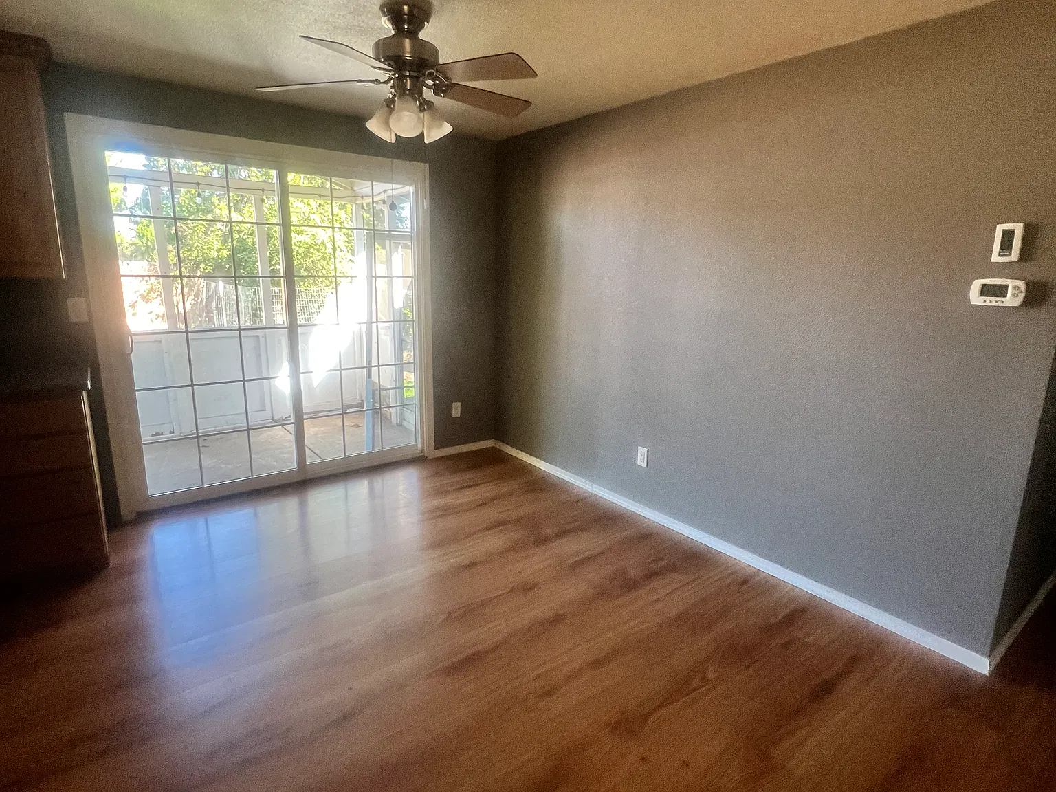 3 bed, 1.5 bath, 1100 sqft, $2,195 — Photo 3