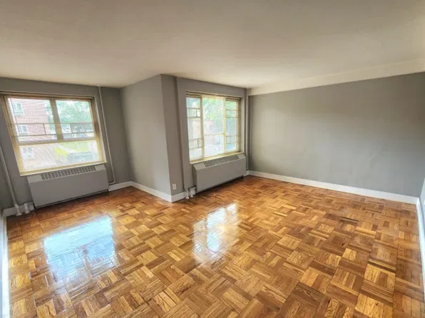 16507 78th Ave #2, Fresh Meadows, NY 11366