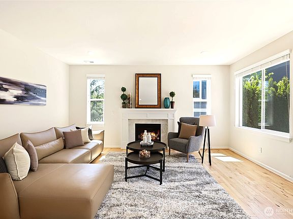 4th image of 10922 NE 194th Drive