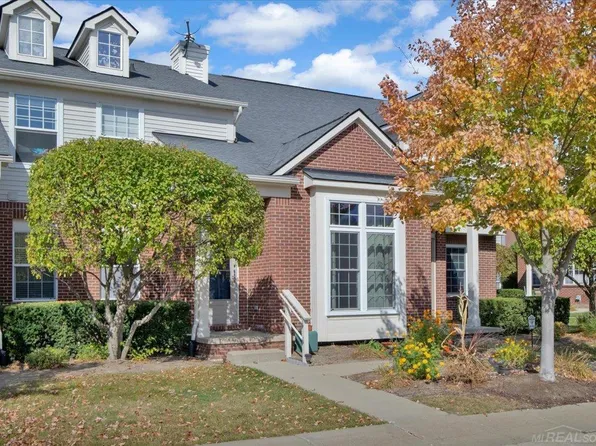 28103 April Ct, Commerce Twp, MI 48390