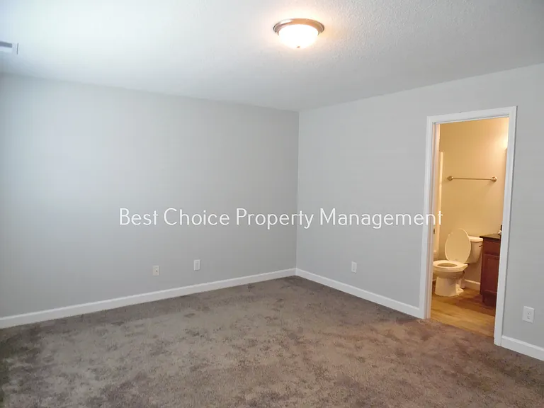 1386 Romany Ct — Photo 10