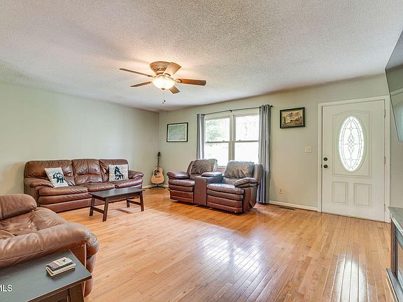 5th image of 364 Max Jett Rd