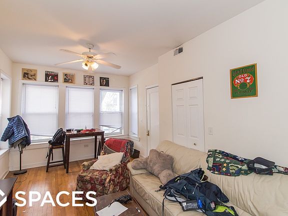 3rd image of 2315 N Greenview Ave #Unt2f