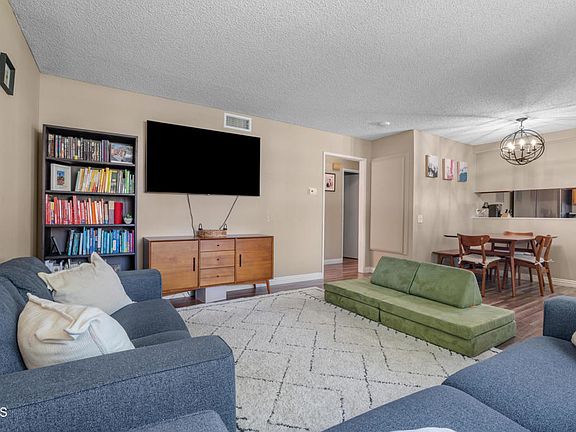 4th image of 1124 W Calle Del Sol APT 1