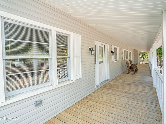 5th image of 5685 Watts Road SW