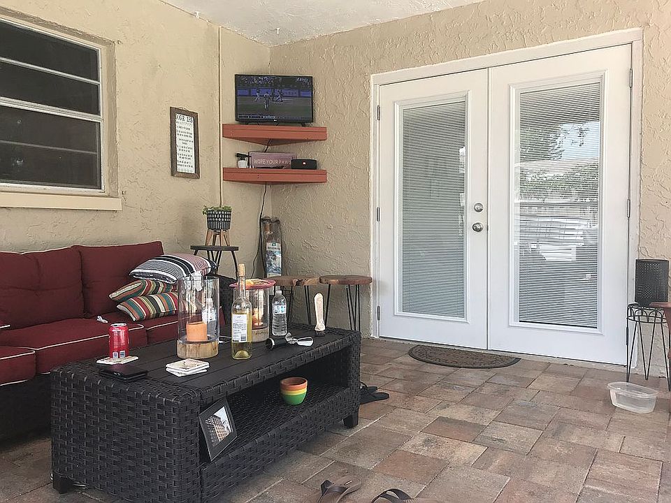 1st image of 1414 Oleander Dr