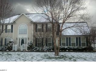 5241 Cedarville Ave, Sheffield Village, OH 44054