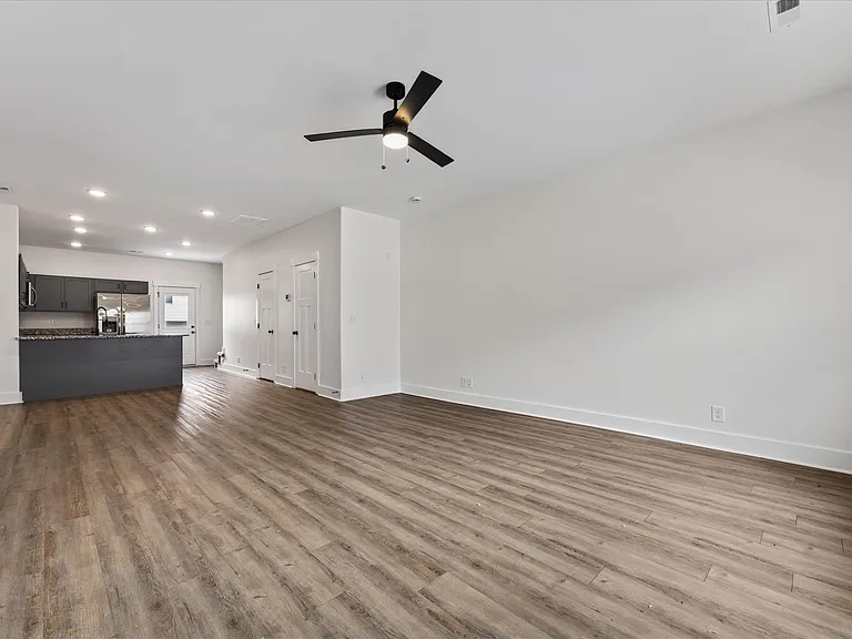 309 Front Ridge Cir — Photo 6