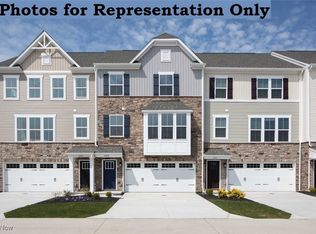 1391 Chateau Pl, Avon, OH 44011