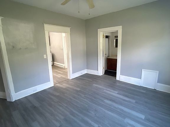 3rd image of 720 18th St NW
