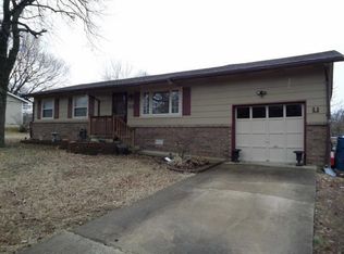 106 Red Oak Dr, Carl Junction, MO 64834