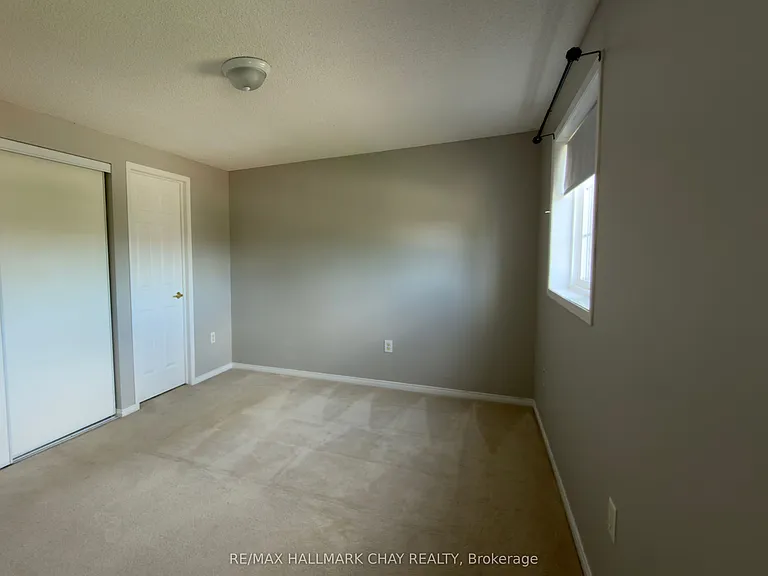 207 Tunbridge Rd — Photo 13