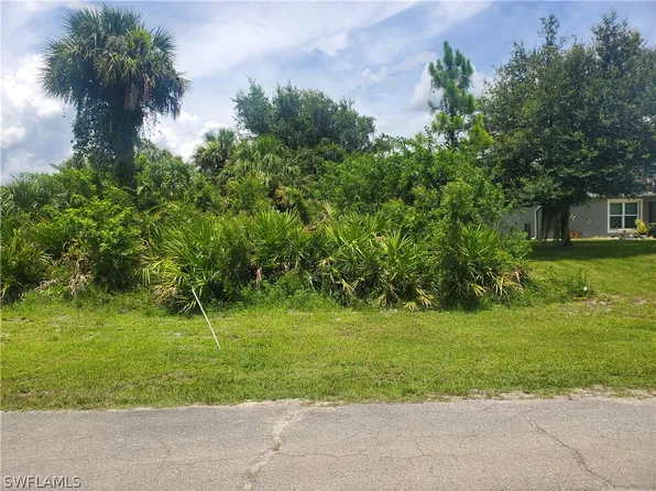 5018 Gunn Cir, Labelle, FL 33935
