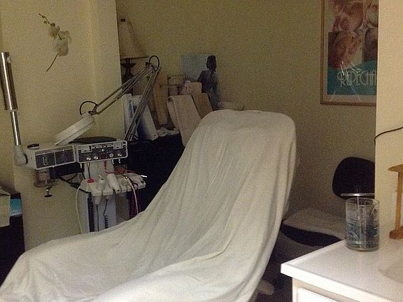 Facial room