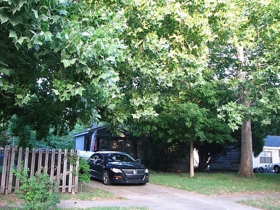 2nd image of 2920 Kirven Dr