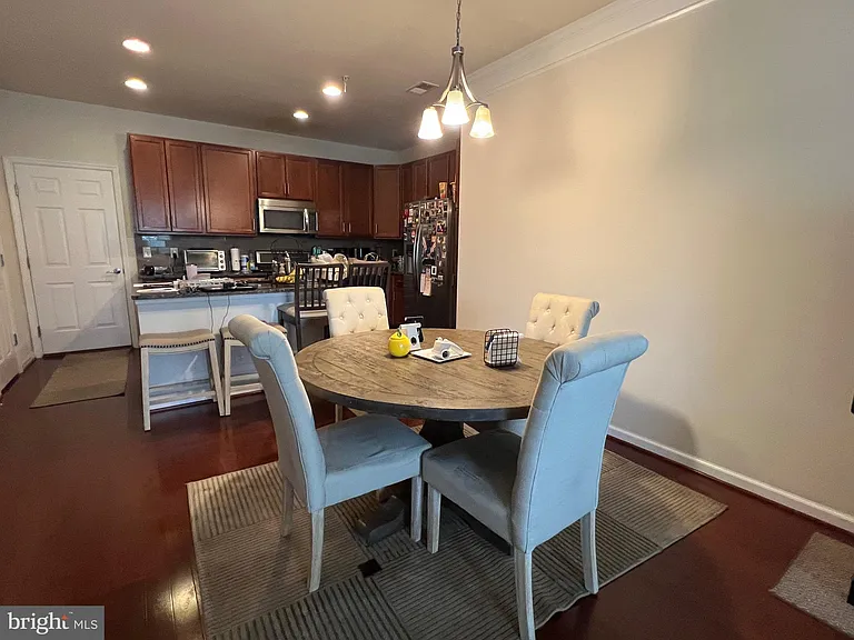 3048 Rittenhouse Cir — Photo 4