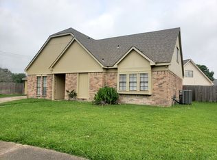 2518 Lance Ln, Stafford, TX 77477