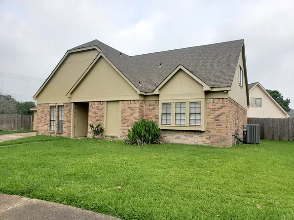 2518 Lance Ln, Stafford, TX 77477