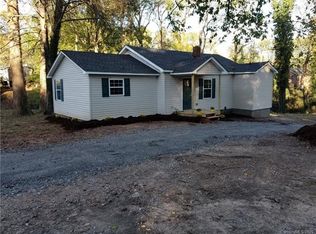 1604 N Blackstock Rd, Landrum, SC 29356