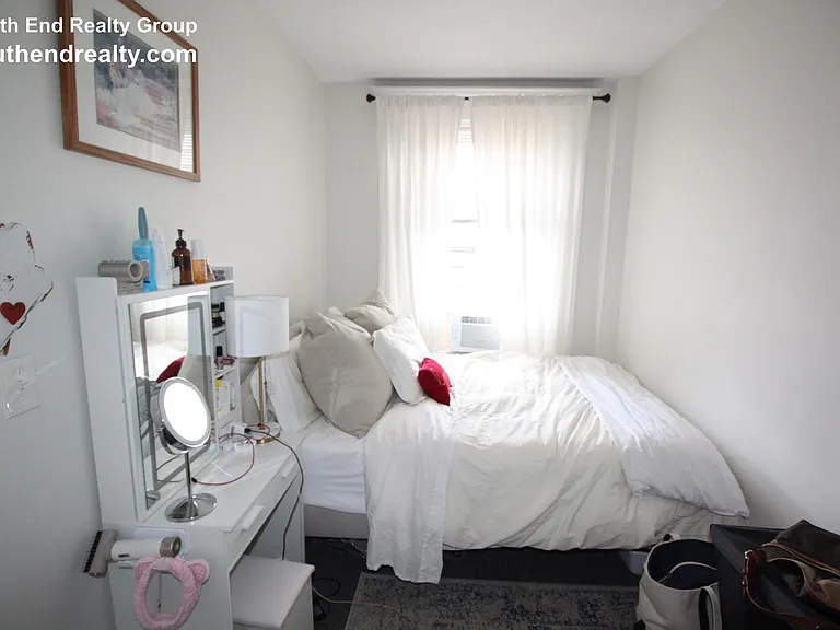 672 Massachusetts Ave #4 — Photo 5