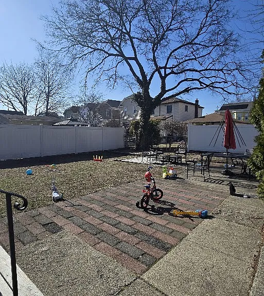 35 Lewis Pl #1 — Photo 11