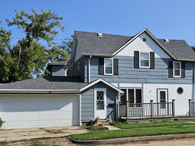 202 W 7th Ave, Webster, SD, 57274