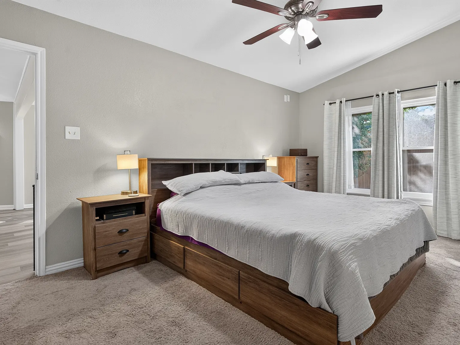 3 bed, 1763 sqft, $2,350 — Photo 4