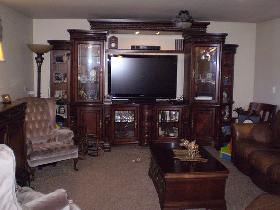 4th image of 904 E Hayden Dr