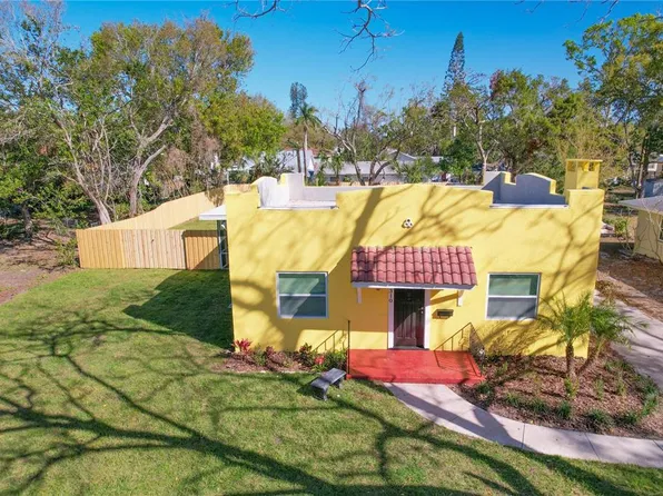 2310 13th Ave W, Bradenton, FL 34205