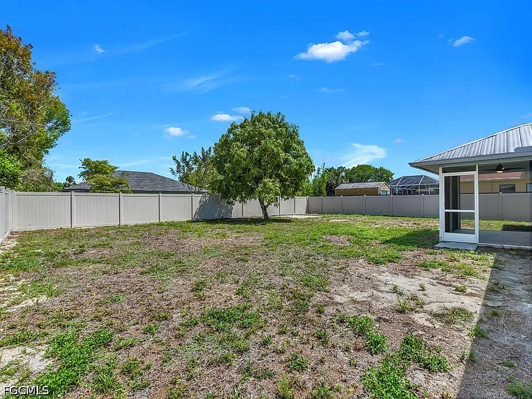 2509 Academy Blvd — Photo 29