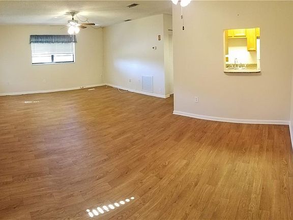 3rd image of 5925 Terrace Park Dr N Unit 101