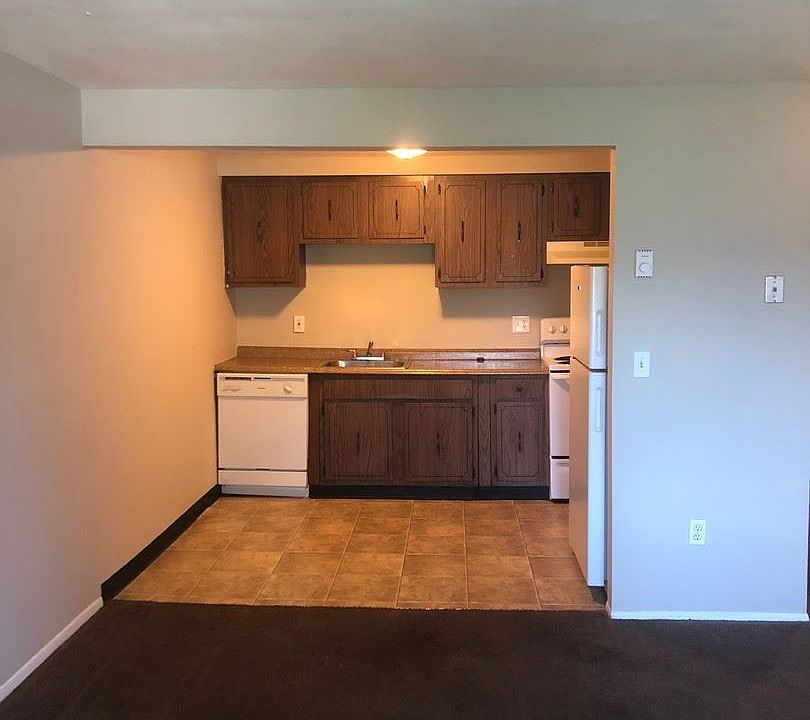 802 Pond St Syracuse, NY Zillow Apartments for Rent in Syracuse