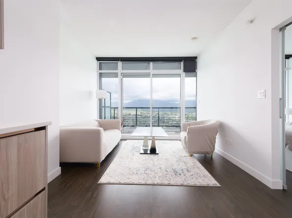 4730 Lougheed Hwy #4806, Burnaby, BC V5C 0M9