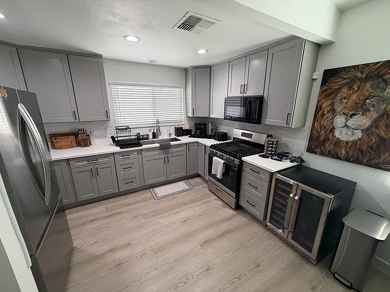 4419 Fairmont Cir — Photo 14