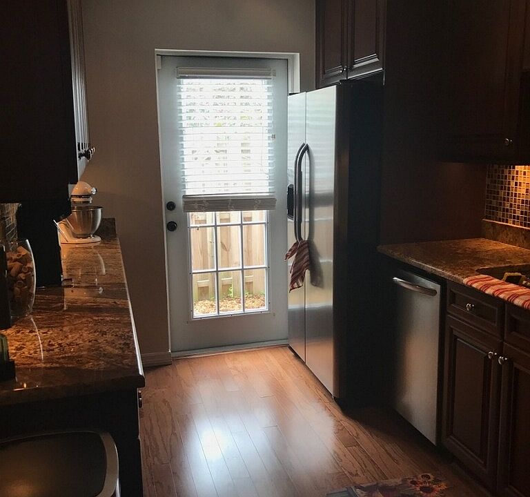 1st image of 13136 Hampshire Ct