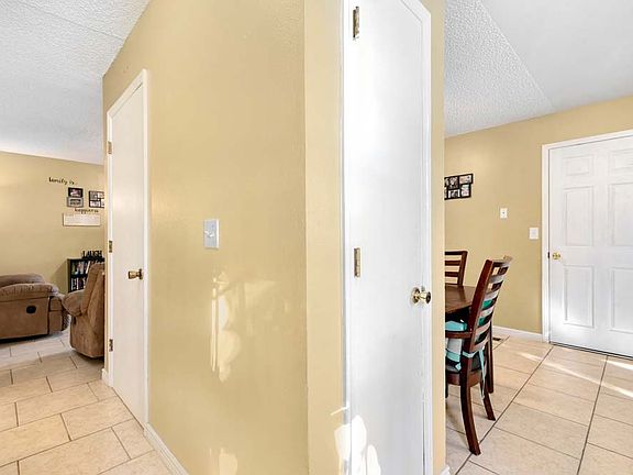 4th image of 3401 Claremont Ave