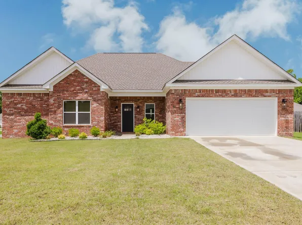 1 Oaks Ln, Greenbrier, AR 72058