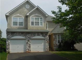 3 Purcell Rd W, Bridgewater, NJ 08807