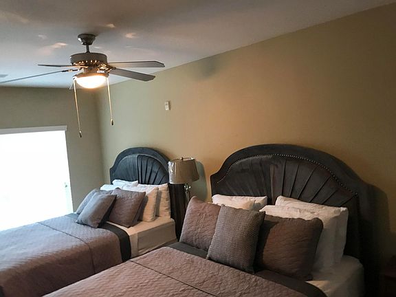 4th image of 7575 Kirby Dr